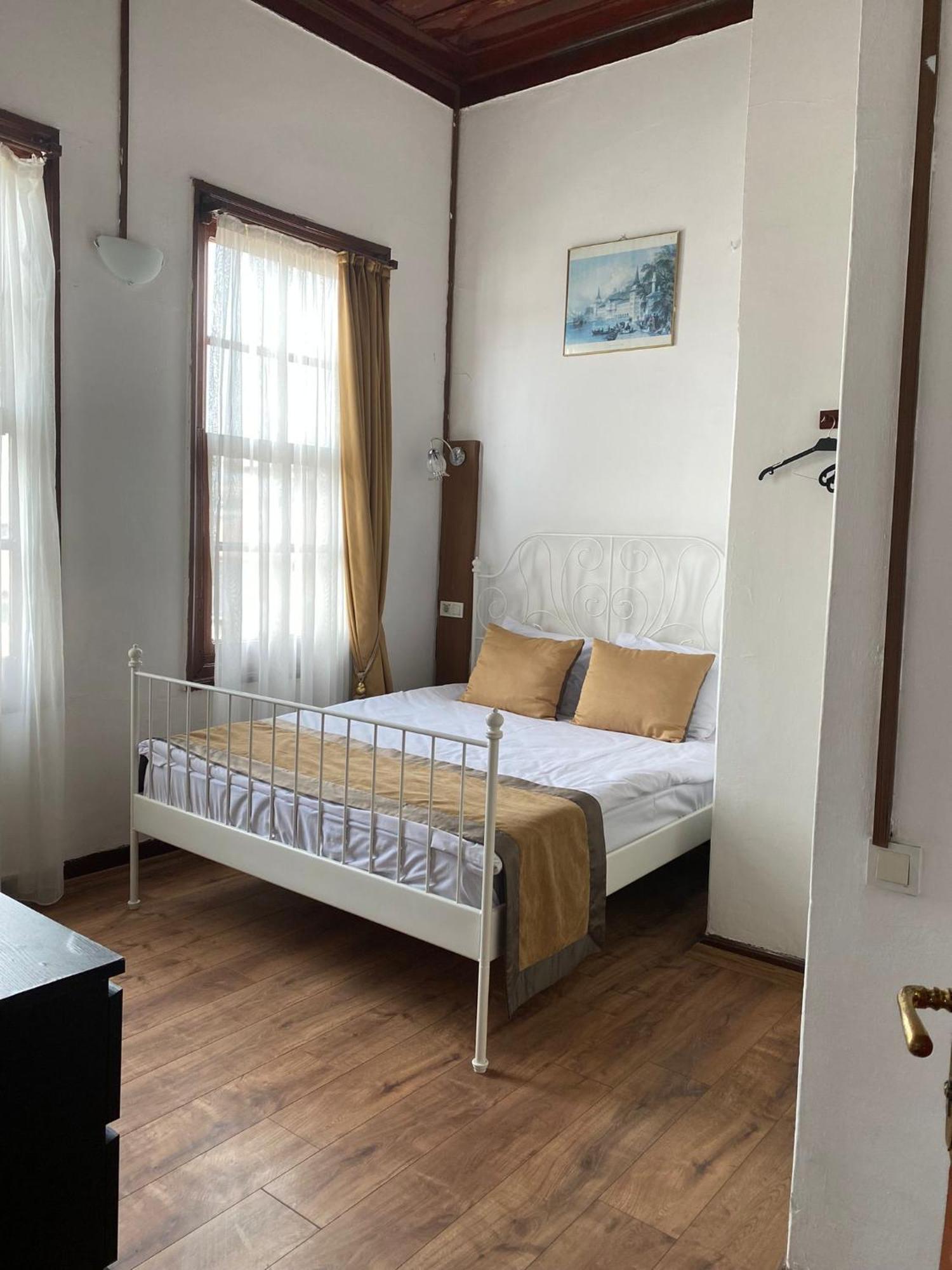 Konak Hotel Kaleici アンタルヤ エクステリア 写真