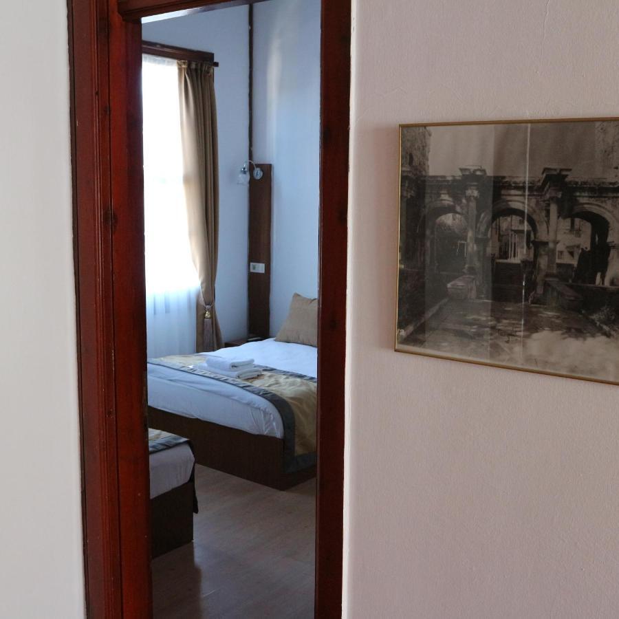 Konak Hotel Kaleici アンタルヤ エクステリア 写真