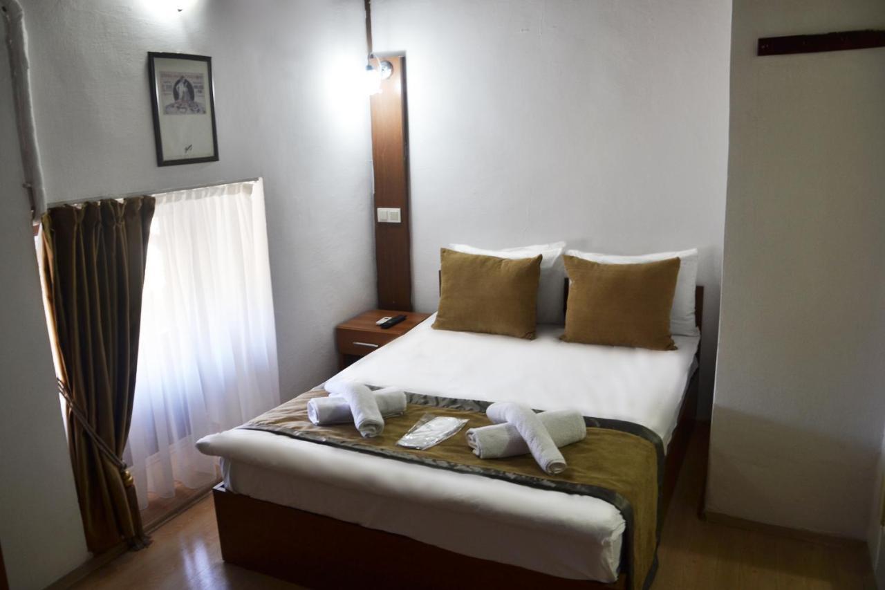Konak Hotel Kaleici アンタルヤ エクステリア 写真